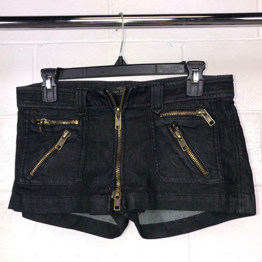DRY AGED DENIM zipper design, jean shorts
